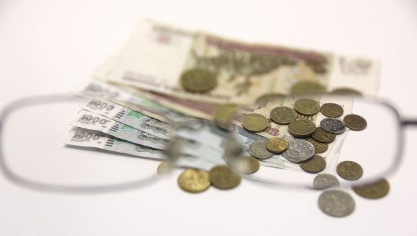 Реальная зарплата томичей в 2014 г упала на 1% из-за высокой инфляции