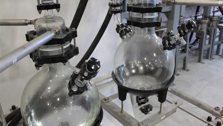 Томские ученые создали мобильную установку, производящую спирт из ПНГ