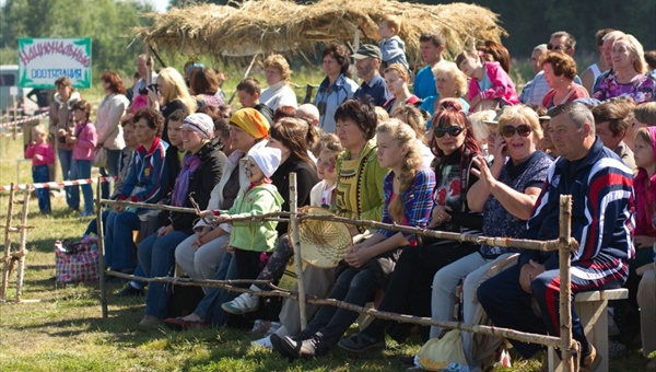 Фестиваль "Этюды Севера" помог томским селам провести воду