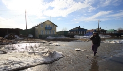 Томский губернатор выделил деньги на переезд семьи из зоны подтопления