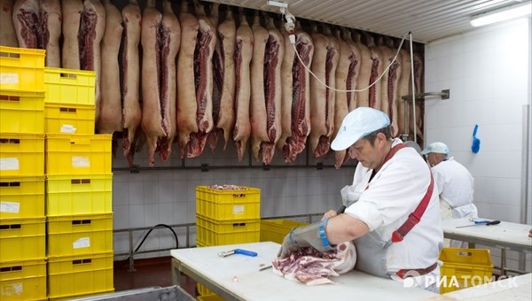 УФАС возбудило дело из-за повышения цен томским производителем свинины