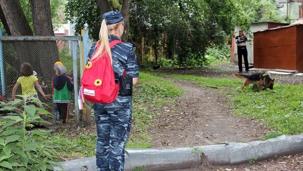 Волонтеры из окрестных сел помогают искать девочку в Томске