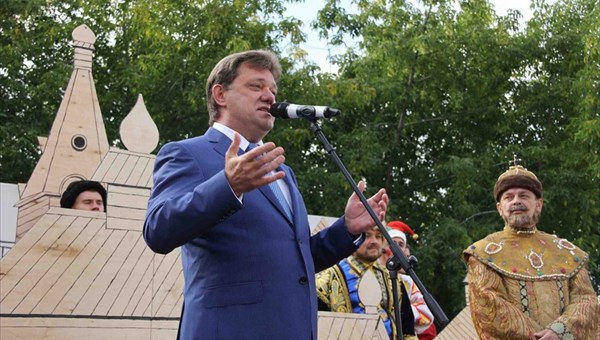 Мэр Томска дал старт празднованию юбилея выстрелом из пушки