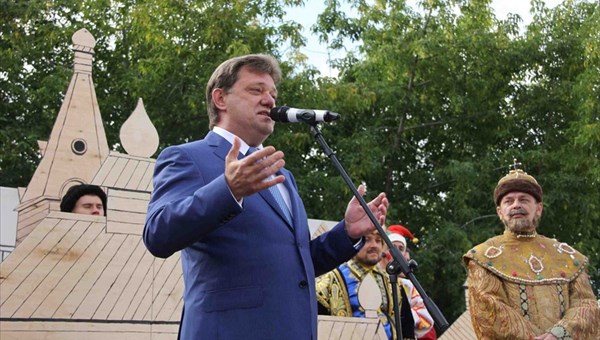 Мэр Томска поздравит родившихся в День города детей