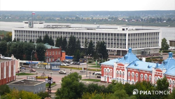 Томская область, вероятно, не сможет сократить дефицит бюджета в 2015г
