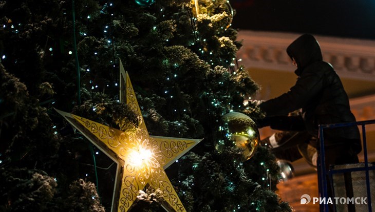 Главная городская елка зажжется вечером в субботу в Томске