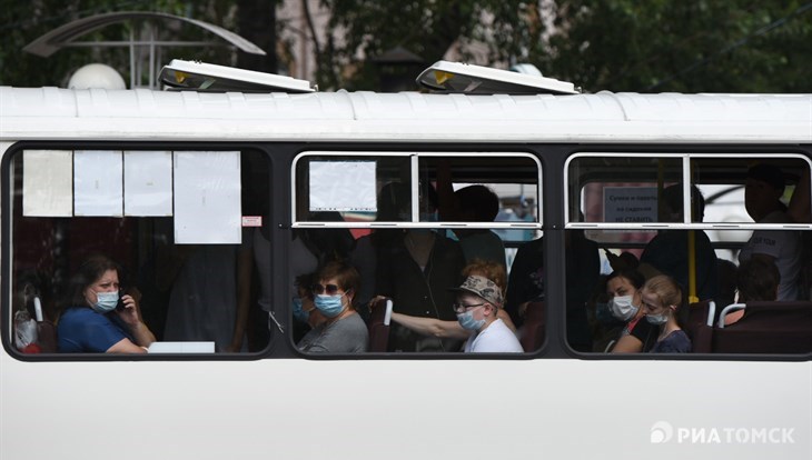 Власти Томска: детей без масок не будут высаживать из автобусов