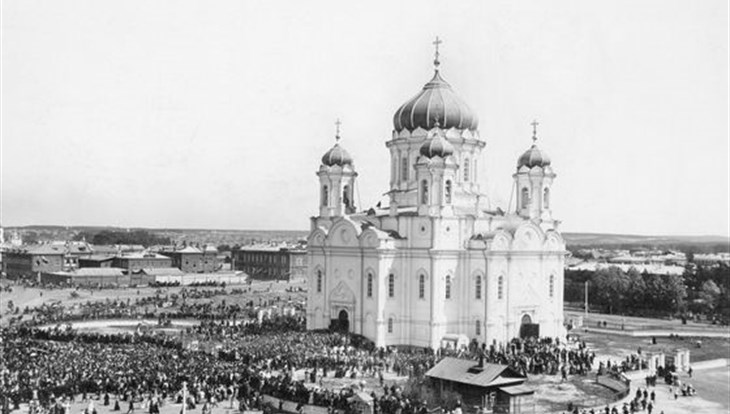 Бал-маскарад и звон колоколов: как отмечали Новый год в старом Томске