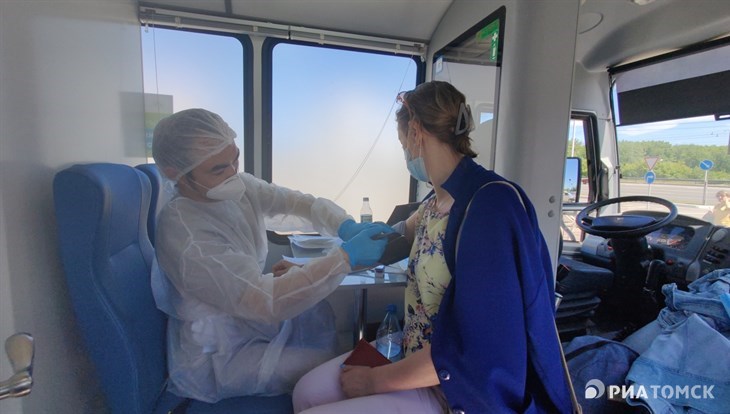 Пункт вакцинации от COVID переедет от "Манежа" в томские Зеленые Горки