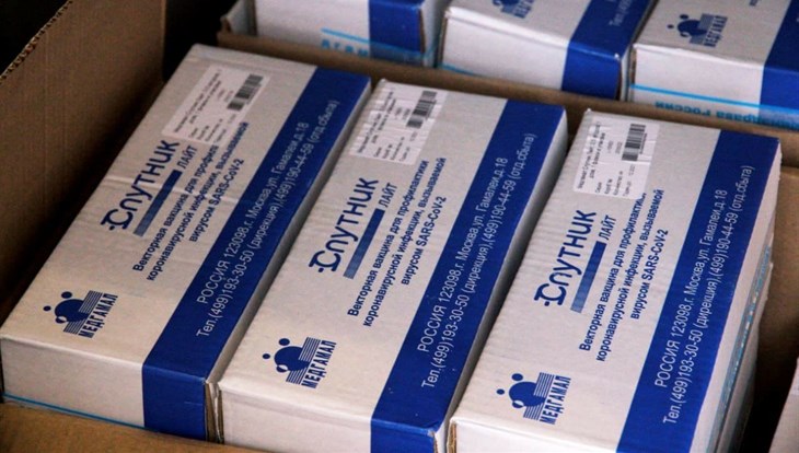 Еще почти 12 тыс доз вакцины "Спутник Лайт" поступило в Томск