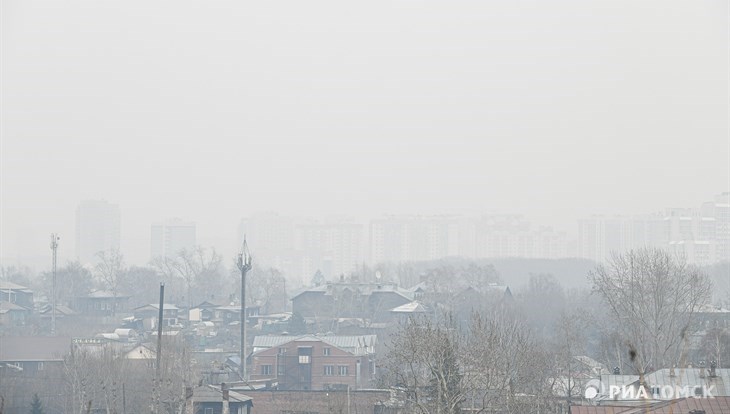 Снег и циклон должны развеять запах гари в Томске в понедельник