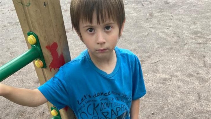 Полиция ищет родственников 6-летнего мальчика, найденного в Томске