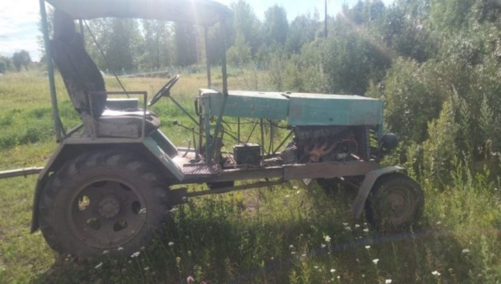 Полиция в Колпашеве задержала водителя "трактора-трансформера"