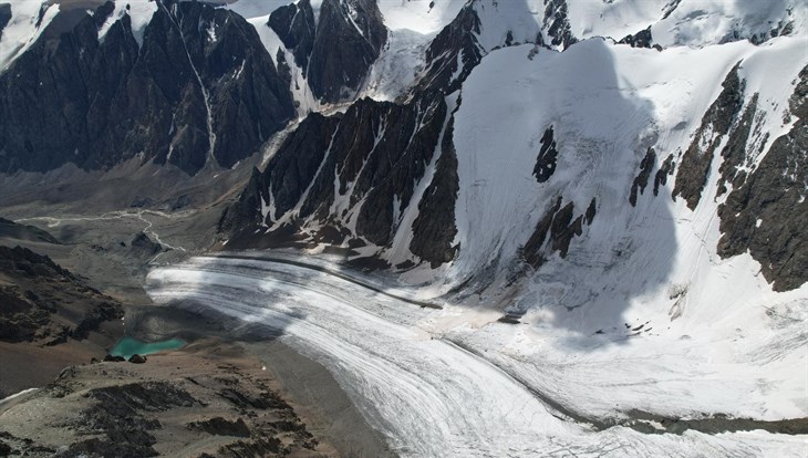 Ученые ТГУ фиксируют ускорение таяния ледников Актру в Горном Алтае