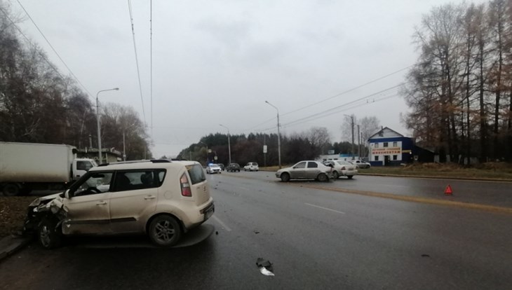 ДТП с учебным авто произошло на Иркутском в Томске, есть пострадавший
