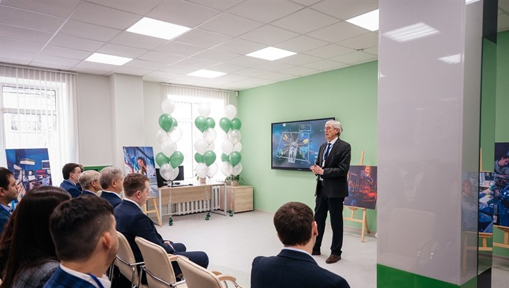 Первый в Сибири научный центр ОИЯИ открылся в ТПУ в понедельник