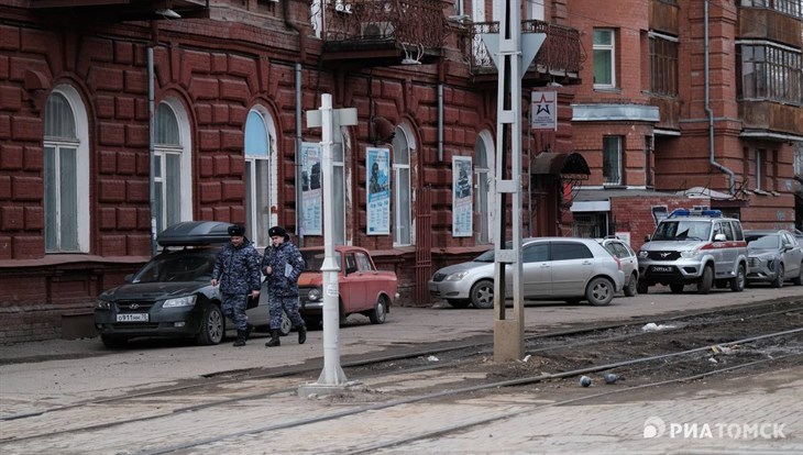 Областной военкомат в Томске оцеплен из-за учений