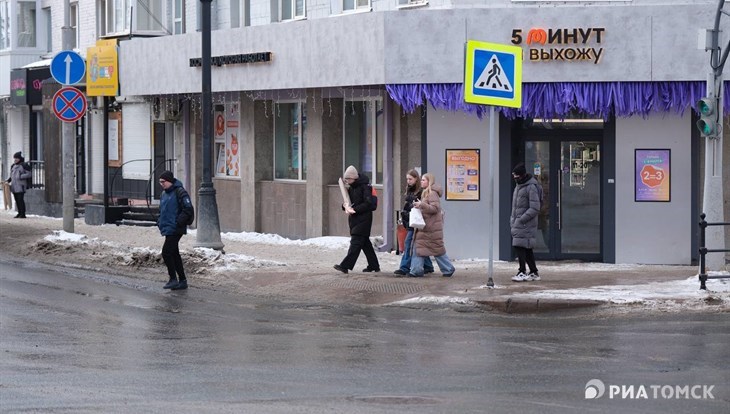 Сломанное грузовиком ограждение в центре Томска восстановят за месяц