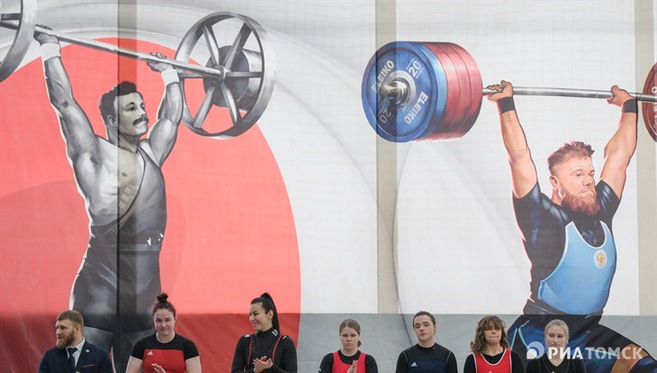 Вес взят: как в Томске прошел чемпионат по тяжелой атлетике