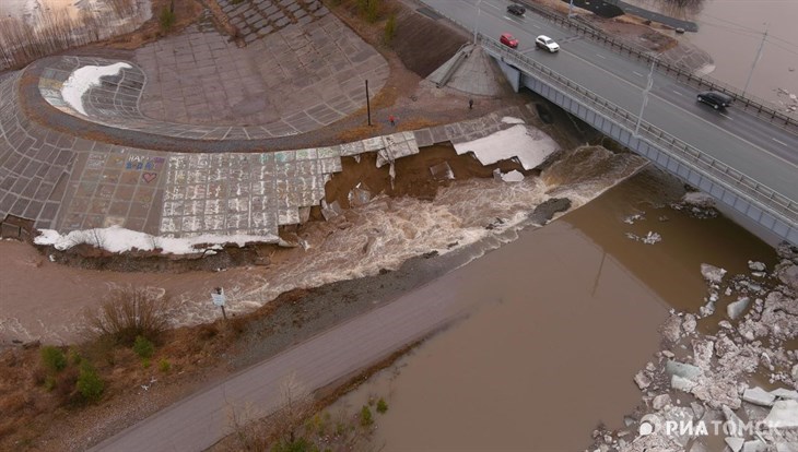 Земляной вал у Коммунального моста Томска восстановят после паводка