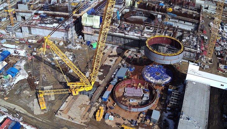 Строители смонтировали 312 тонн ограждения реактора БРЕСТ-300 на СХК