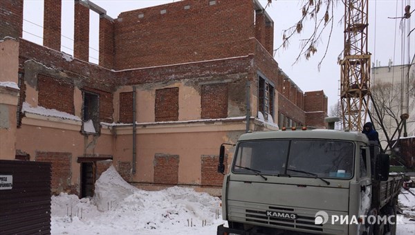 Реконструкция здания Гуманитарного лицея в Томске закончится в августе