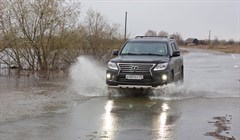 Томский губернатор поручил оперативно восстановить размытые дороги