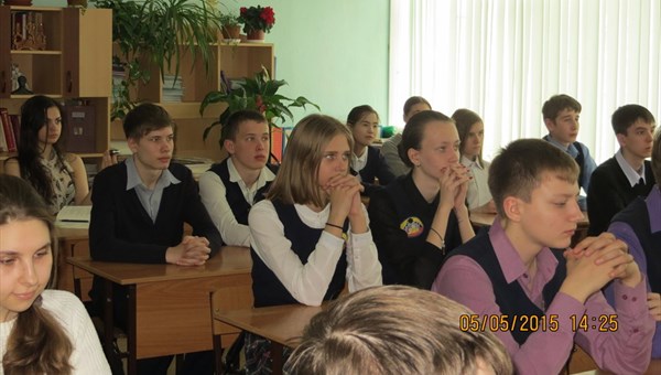 Депутаты гордумы рассказали школьникам Томска о земляках-героях