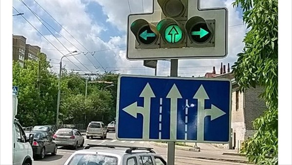 Необычный светофор регулирует перекресток Ключевская-Подгорная Томска