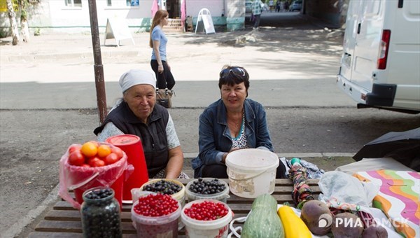 Последние торговые ларьки в среду вывезут с Дзержинского рынка Томска