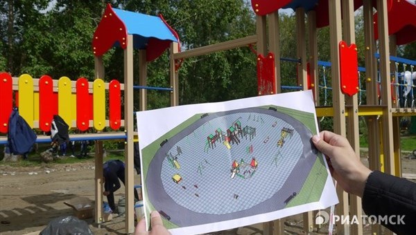 Томскнефть к сентябрю построит в Стрежевом два детских городка