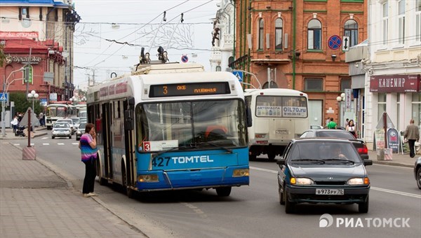 Пенсионеры Томска смогут узнать, как бесплатно проехать в троллейбусе