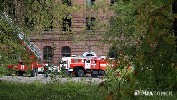 Пожарные сутки работали над ликвидацией последствий пожара в ТВМИ