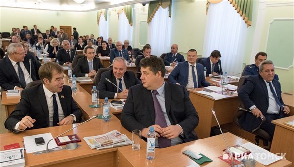 Томские депутаты выяснят, безопасна ли еда в школьных столовых