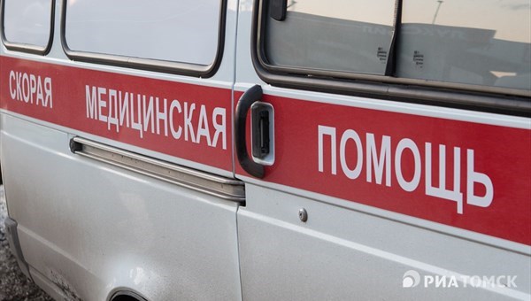 Toyota слетела в кювет и перевернулась в Томске, пострадал пассажир