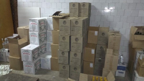 Полицейские изъяли около 3 тонн поддельного алкоголя в Северске