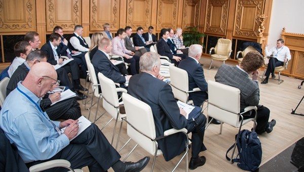 Двадцать ректоров обсуждают в Томске новые модели развития вузов РФ