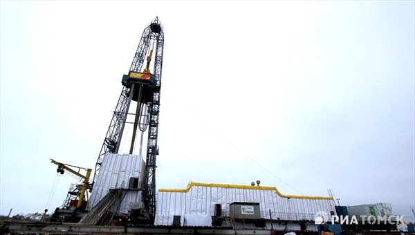 Рубль в землю: дан старт программе бурения Томскнефти 2016 года