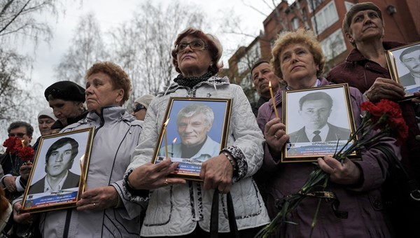 Около 250 томичей вышли на митинг, посвященный 30-летию Чернобыля