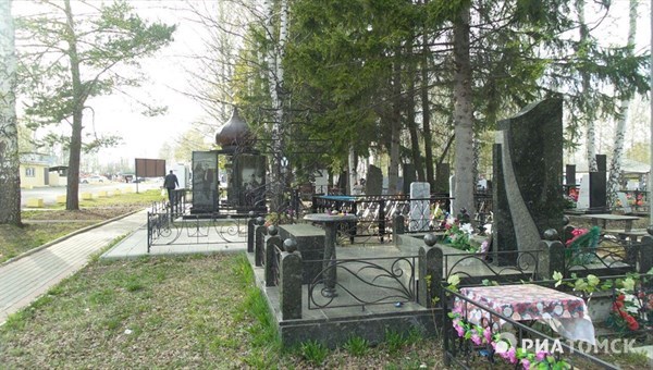 Маршрутки в Радоницу ходят до томских кладбищ чаще обычного