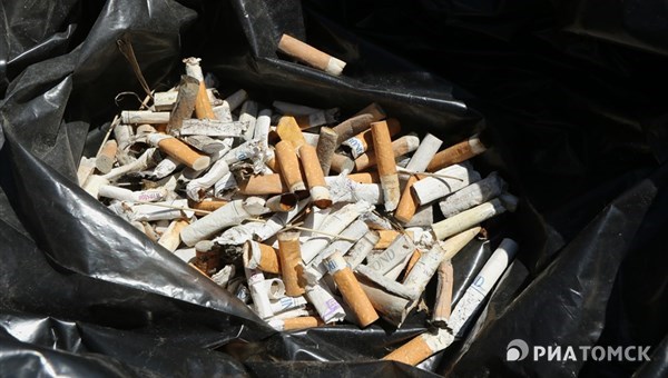 Эколог: чаще всего в томском мусоре попадаются сигаретные окурки