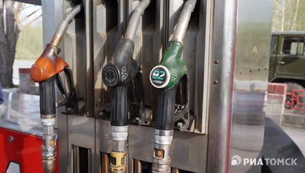 Томскстат: цены на бензин в регионе выросли на 13% за 9 месяцев 2023г