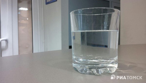 Сколько нужно пить воды: советы эксперта СибГМУ о питьевом режиме
