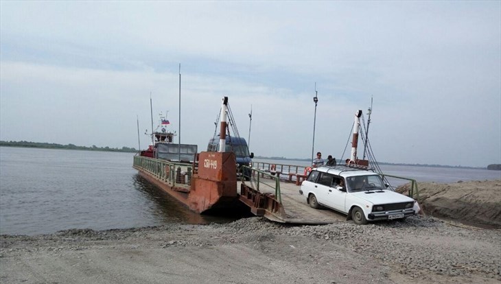 Перевозчик планирует запустить паром через Обь в Колпашеве в среду