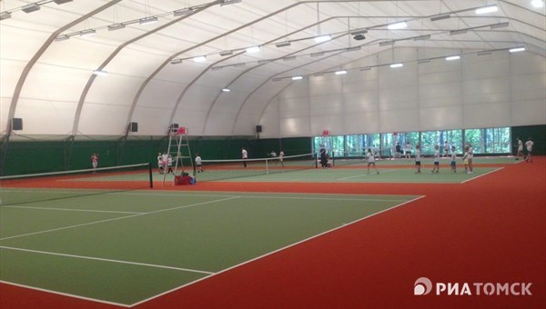 Новые крытые теннисные корты открылись в Лагерном саду в Томске