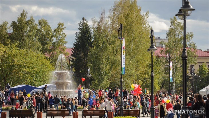 Арт-объекты из цветов появятся на площади Новособорной ко Дню томича