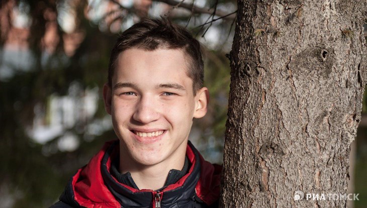 Меркурия и РИА Томск: ищем семью для 14-летнего Саши
