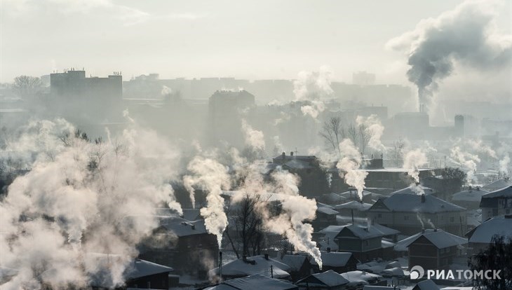 Синоптик: дымка появилась в Томске из-за печного дыма и штиля
