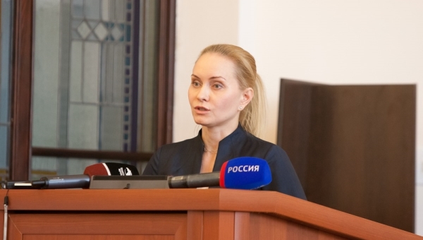 Кобякова намерена исправить критическую ситуацию в клиниках СибГМУ
