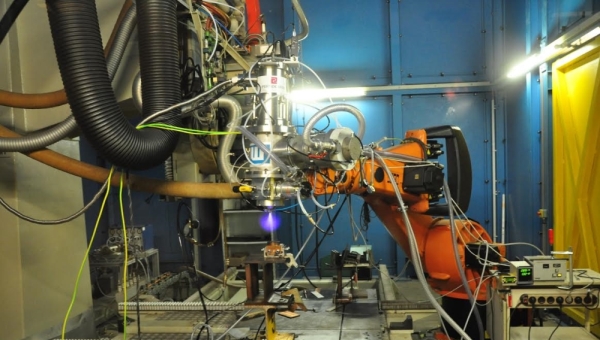 Ученые ТУСУРа создают пушку для вывода электронных пучков в атмосферу